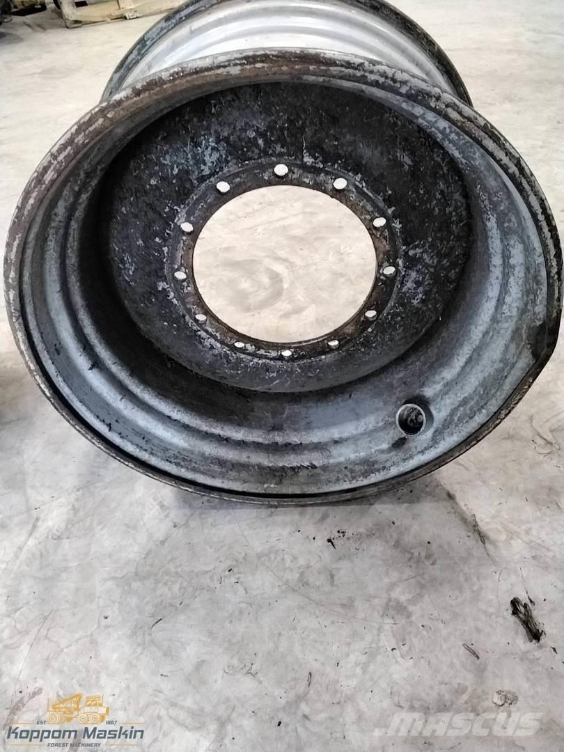 Valmet 901 20x34 Dekk, hjul og felger