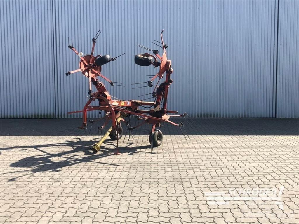Kuhn GF 5000 MHA Raker og høyvendere