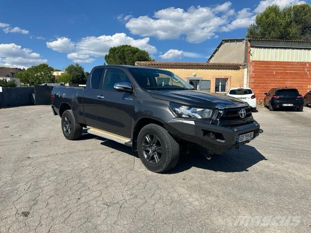 Toyota Hilux Personbiler