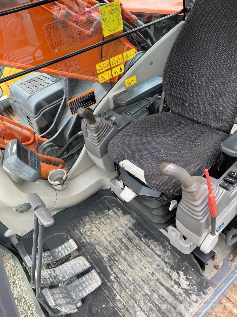 Hitachi ZX350 Beltegraver