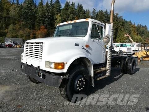 International 4900 Chassis