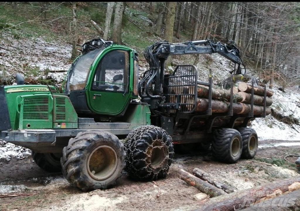 John Deere 1110 E Lassbærere