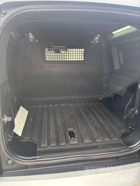 Land Rover Defender Varebiler