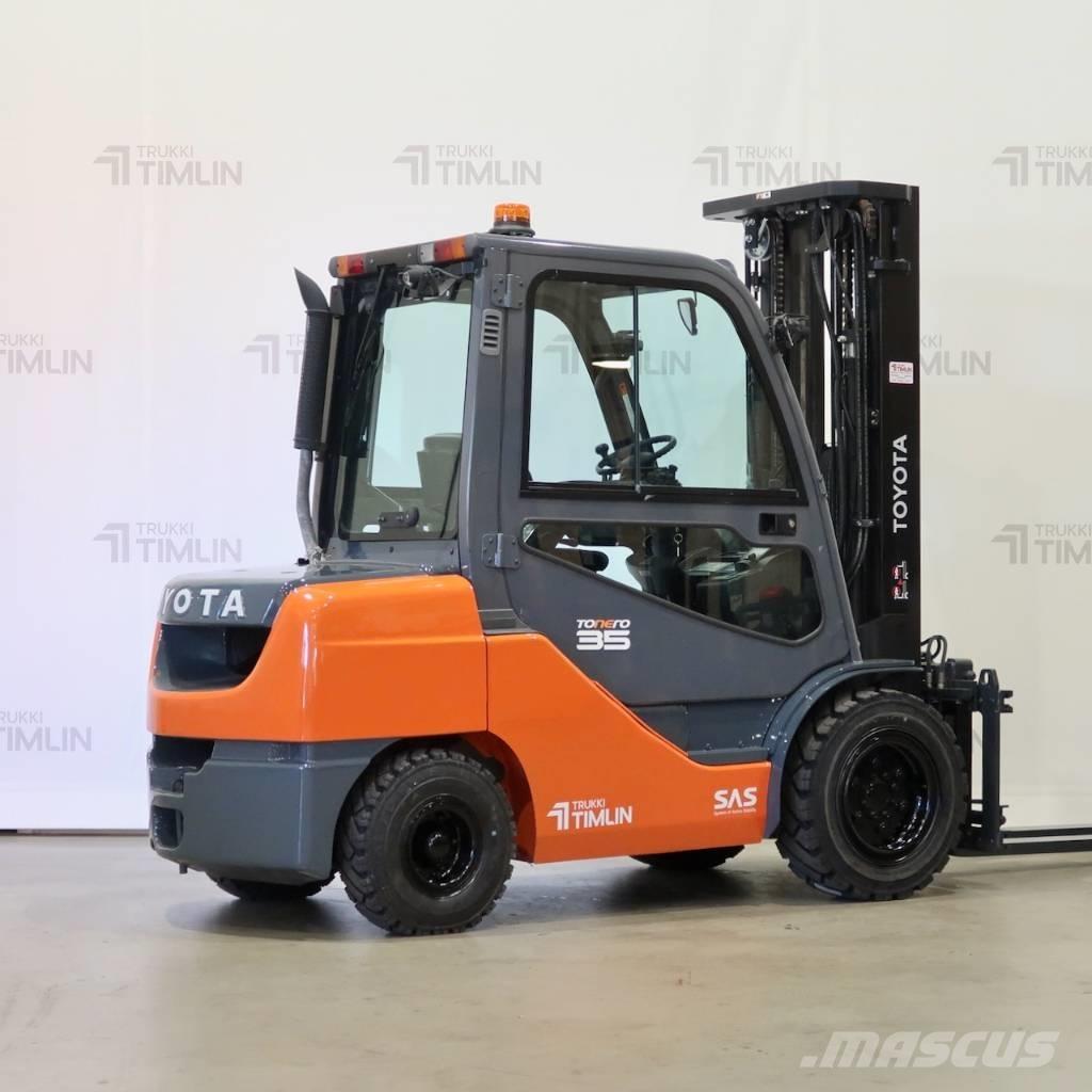 Toyota 02-8FDJF35 Diesel Trucker