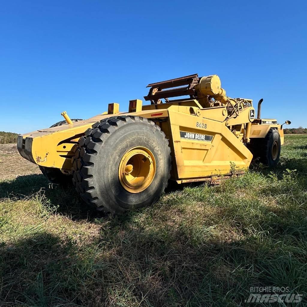 DEERE 862B Veiskrape