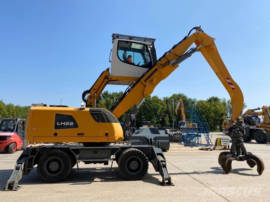 Liebherr LH 22 M Gravemaskiner for avfallshåndtering