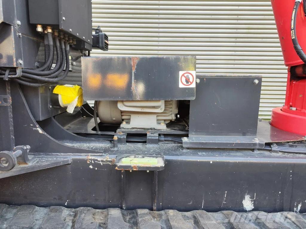 Unic URW 506 CDE Minikraner