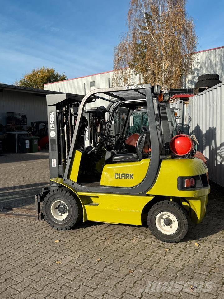 Clark CMP 25 L Propan trucker