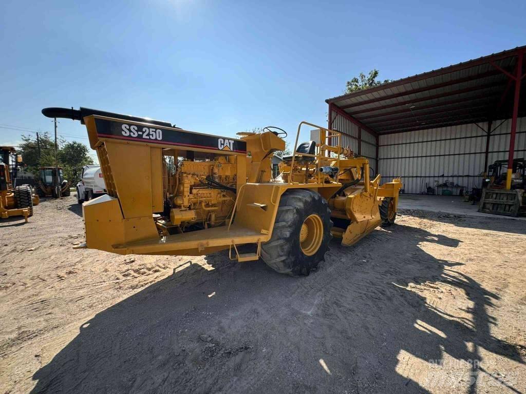 CAT SS 250 Asfaltutleggere