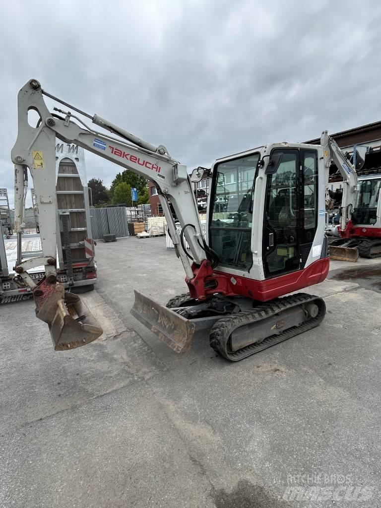 Takeuchi TB 228 Minigravere <7t