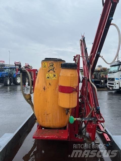 Junkkari 700/12 3-punktmonterte Sprøyter