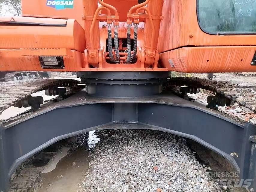 Doosan 225 LC-9 Beltegraver