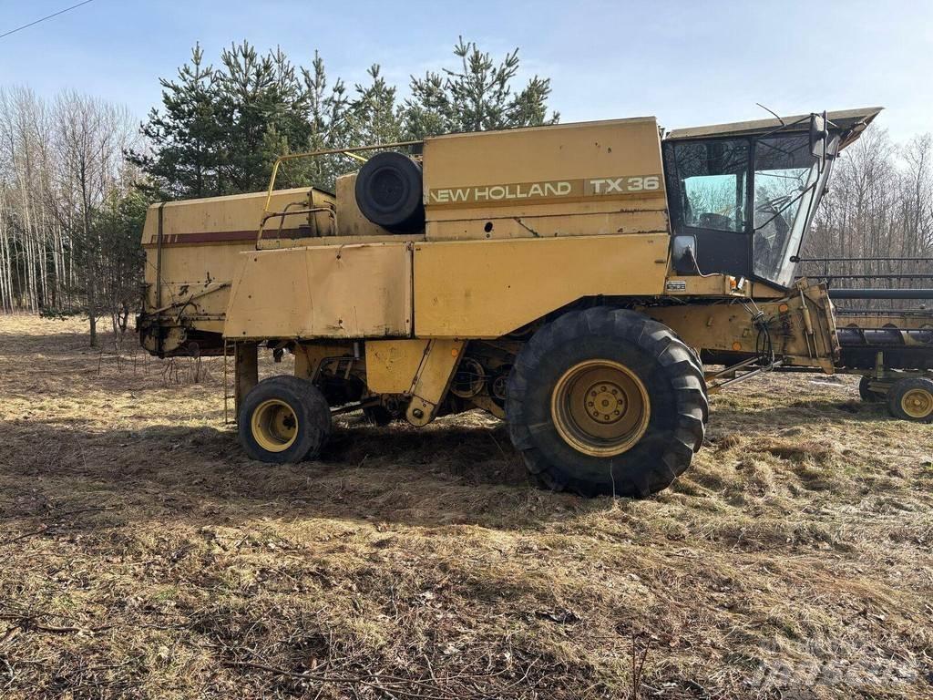 New Holland TX 36 Skurtreskere