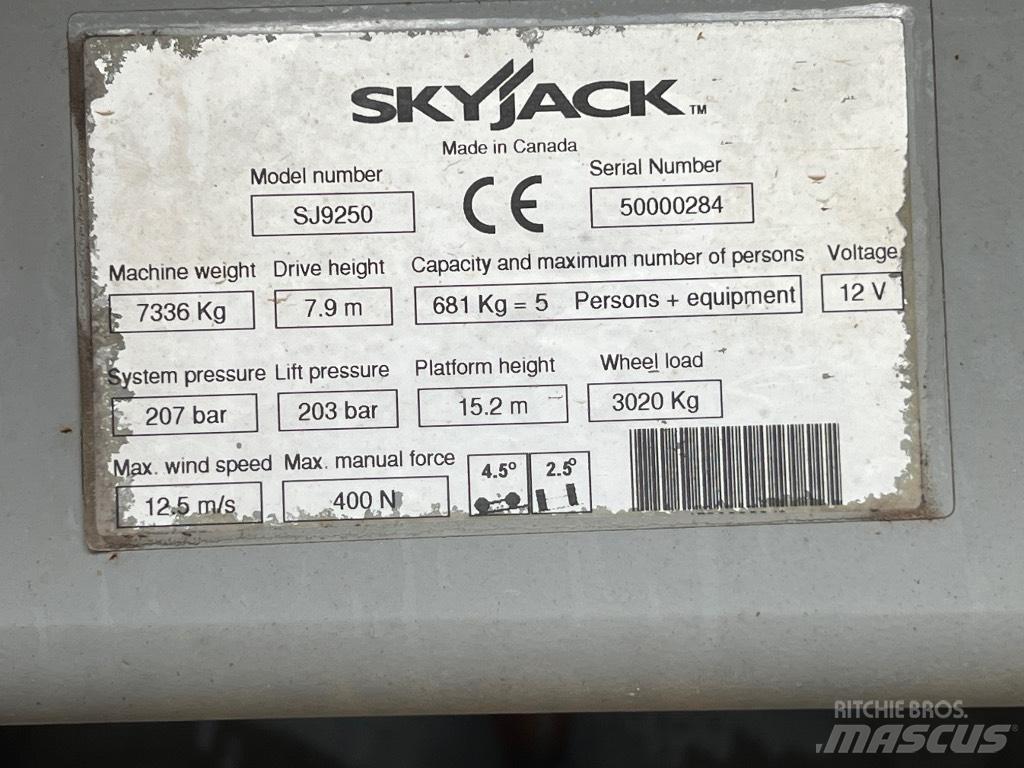 SkyJack SJ 9250 Sakselifter