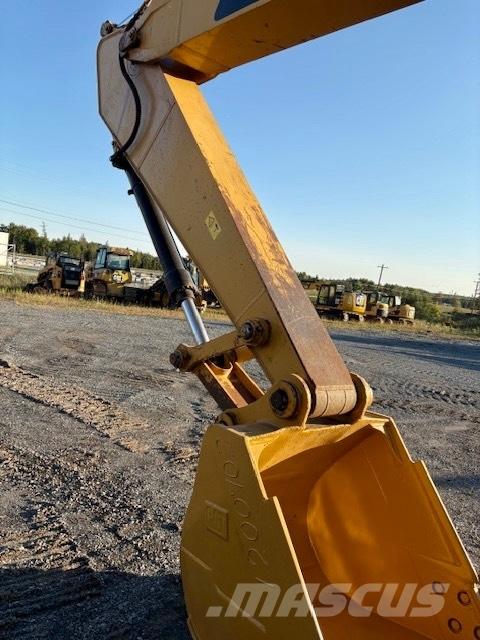 CAT 320 D Beltegraver