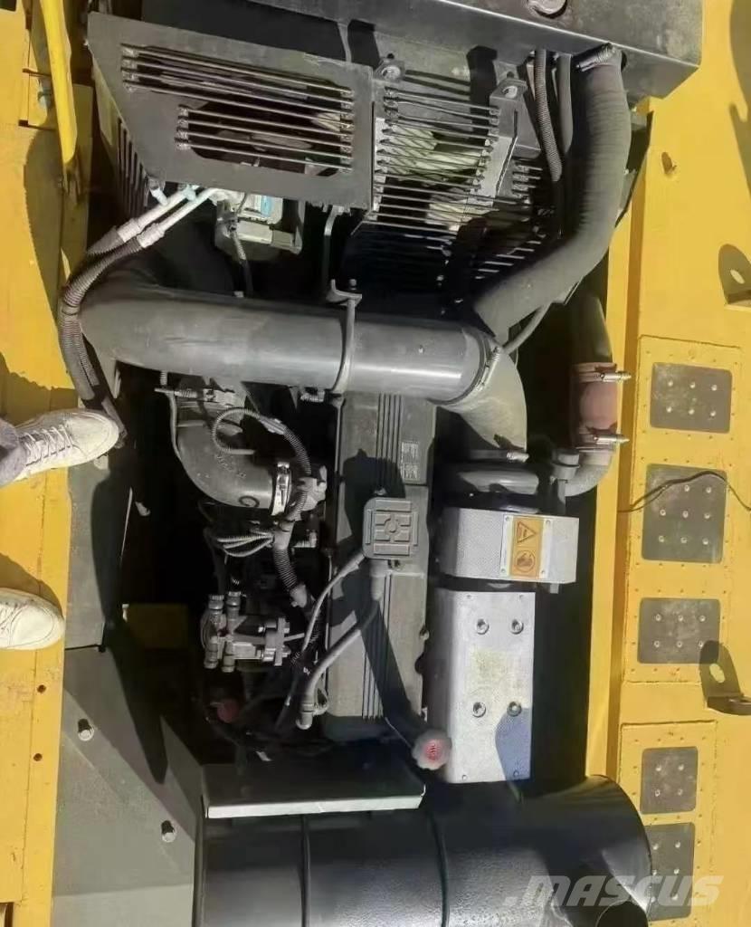 Komatsu PC 350-8 Beltegraver