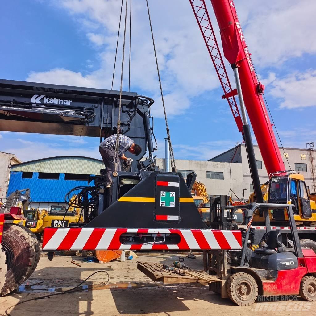 Kalmar DRF 450 Reachstackere