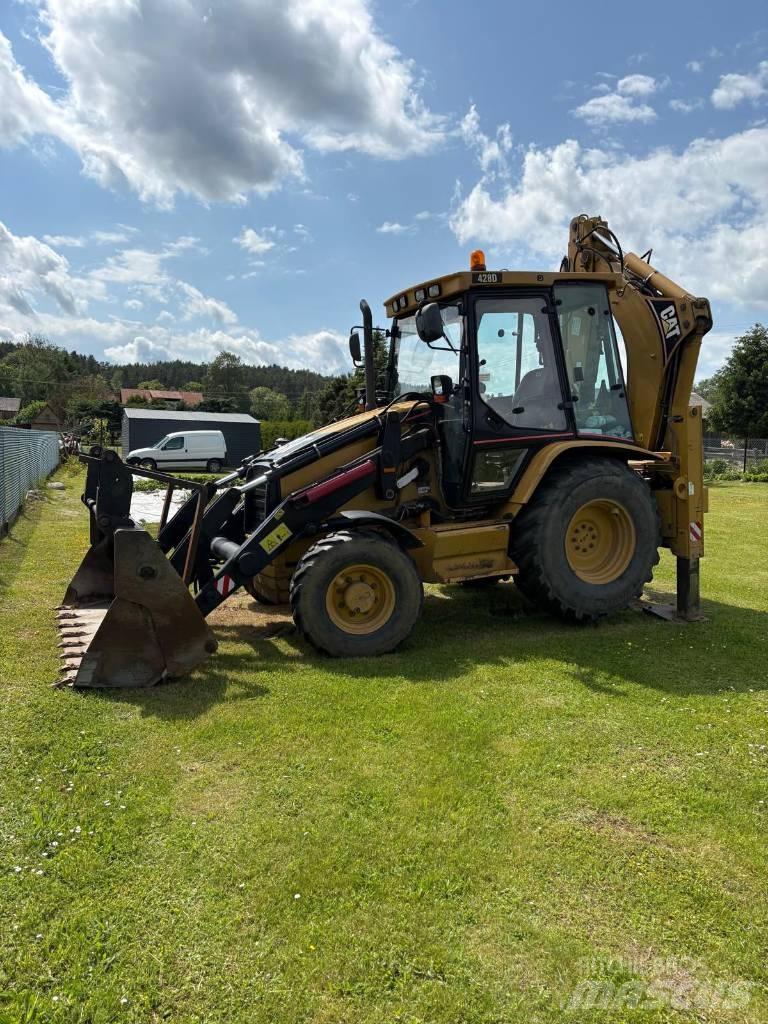 CAT 428 D 4x4 Traktorgravere