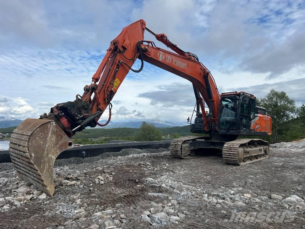Hitachi ZX 300 LC-7 Beltegraver