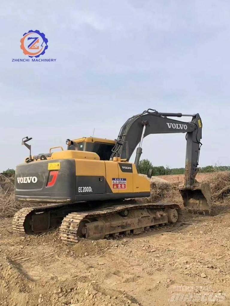Volvo EC 200 Beltegraver