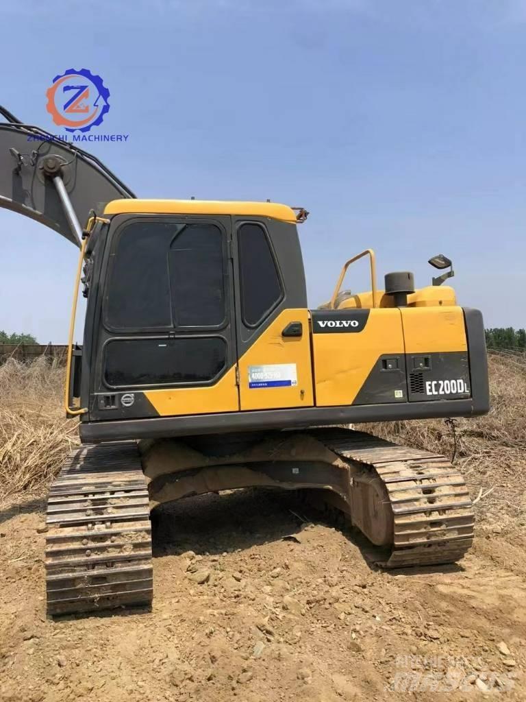 Volvo EC 200 Beltegraver
