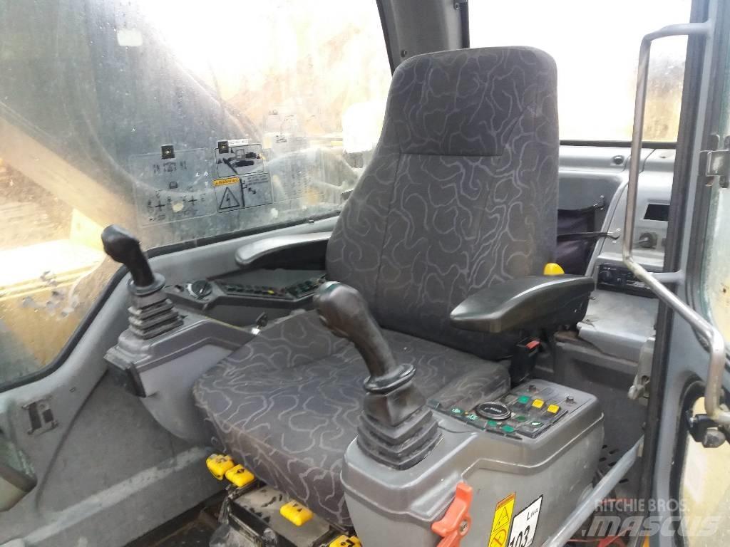 Volvo EC 240 B LC Beltegraver