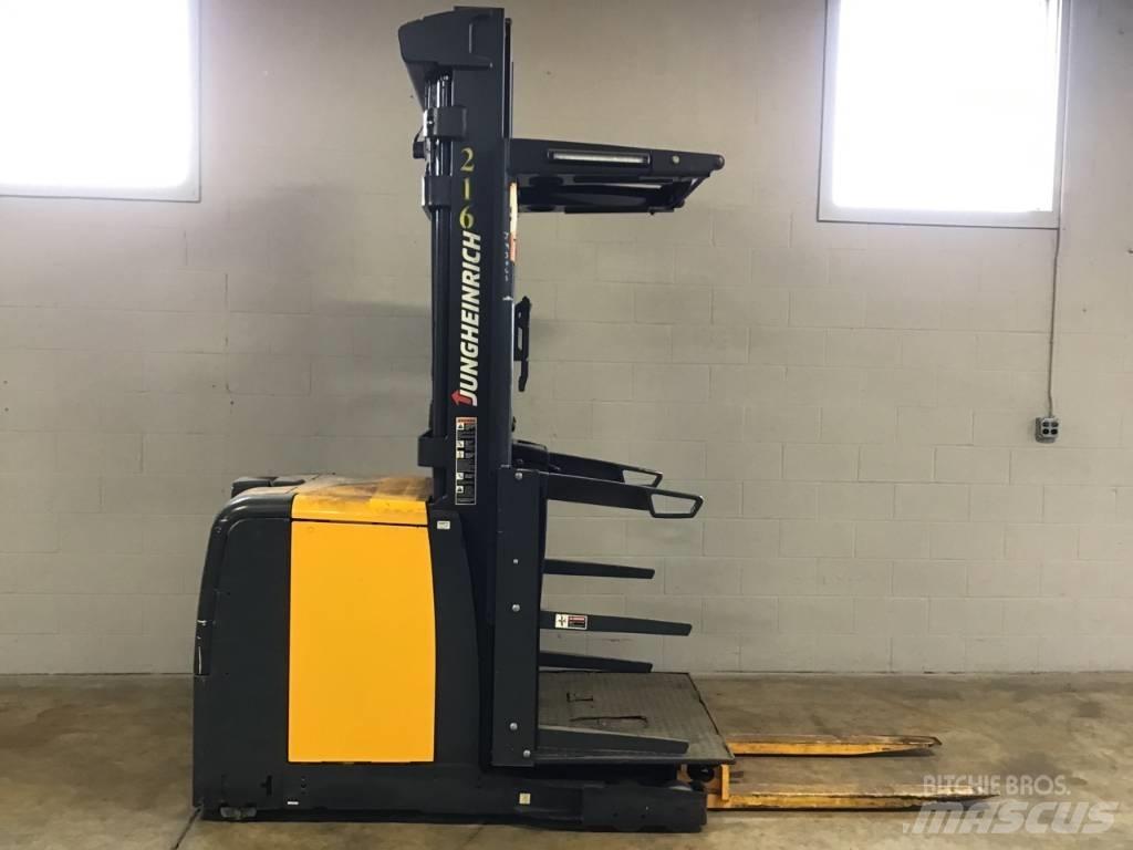Jungheinrich EKS208 Middelsløftende plukketruck
