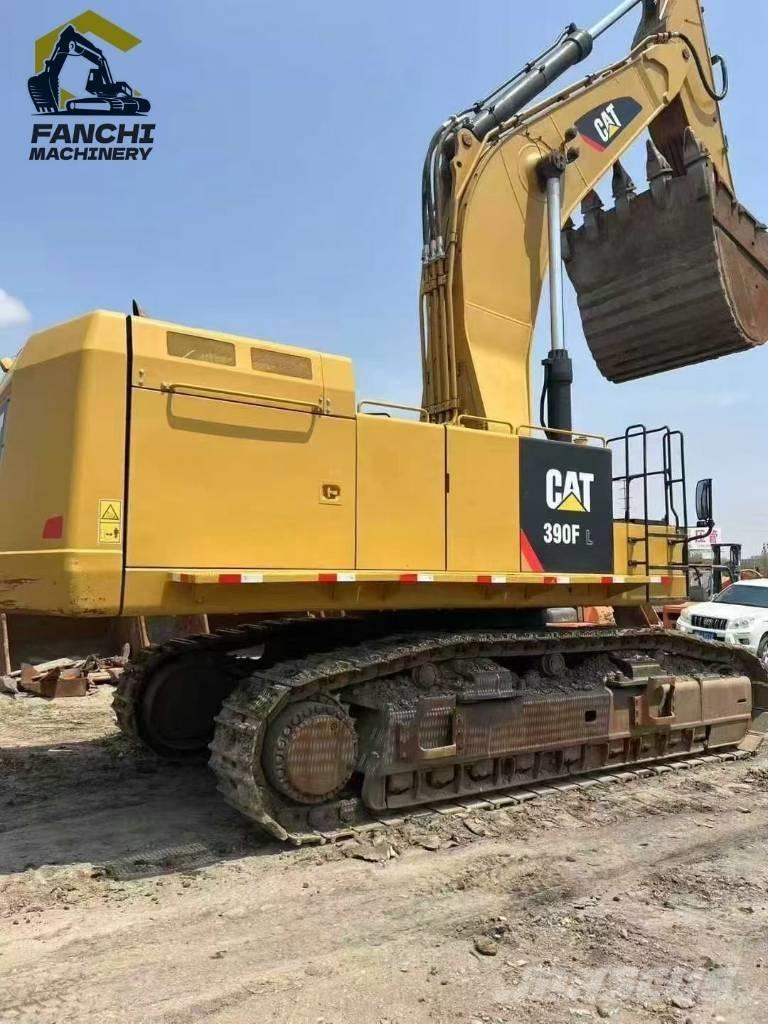 CAT 390F Beltegraver