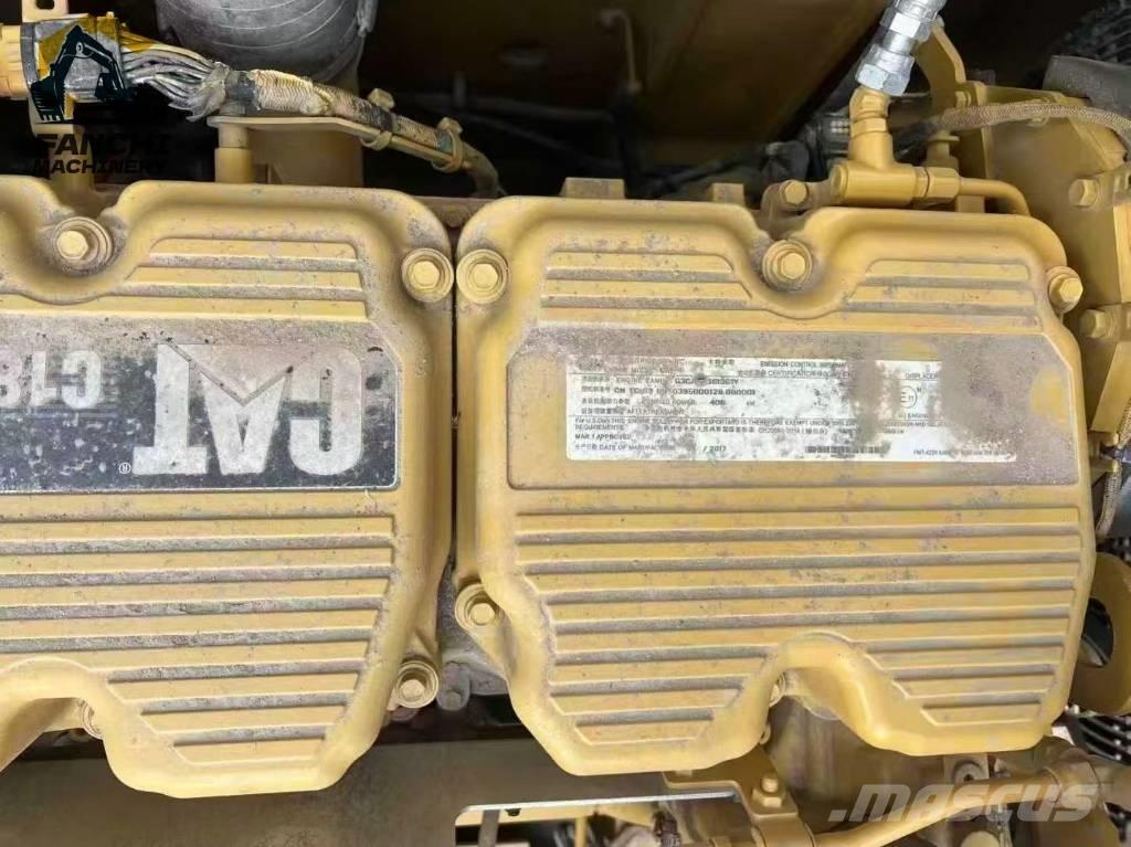 CAT 390F Beltegraver