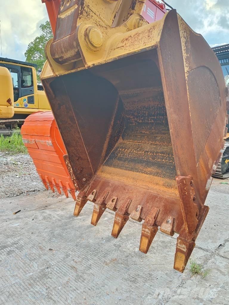 Komatsu PC 400-8 Beltegraver