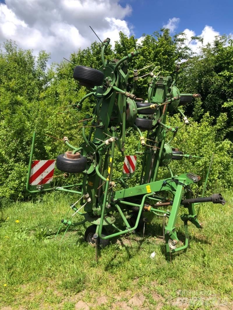 Krone KW 8.82/8 Raker og høyvendere