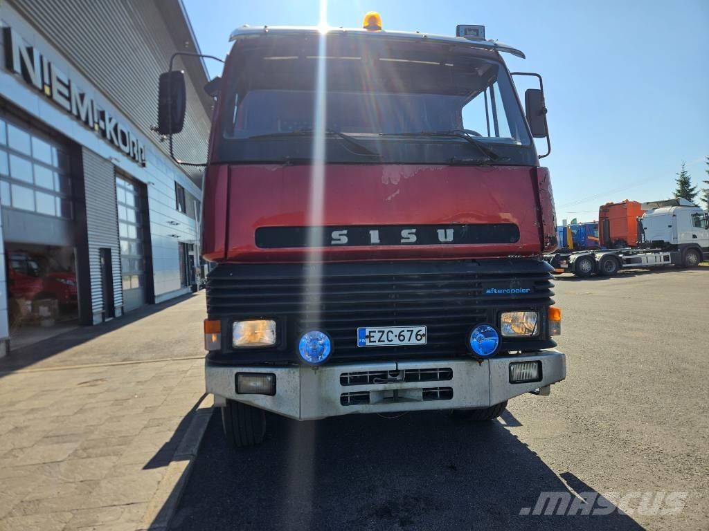 Sisu SM300 8X2 Spesialbiler for transport av skogsmaskiner