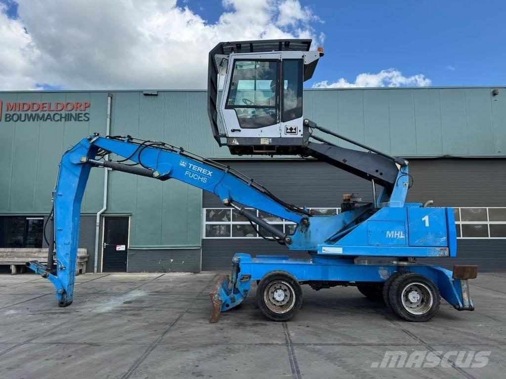 Fuchs MHL 320 Gravemaskiner for avfallshåndtering