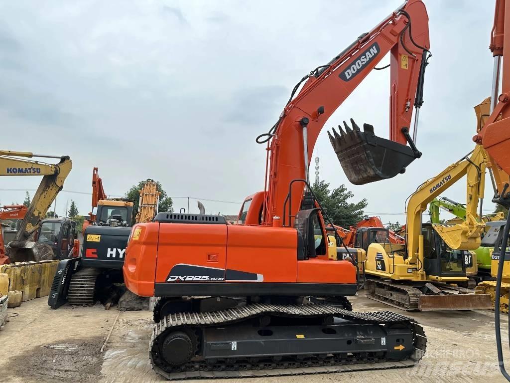 Doosan DX225LC-9C Beltegraver