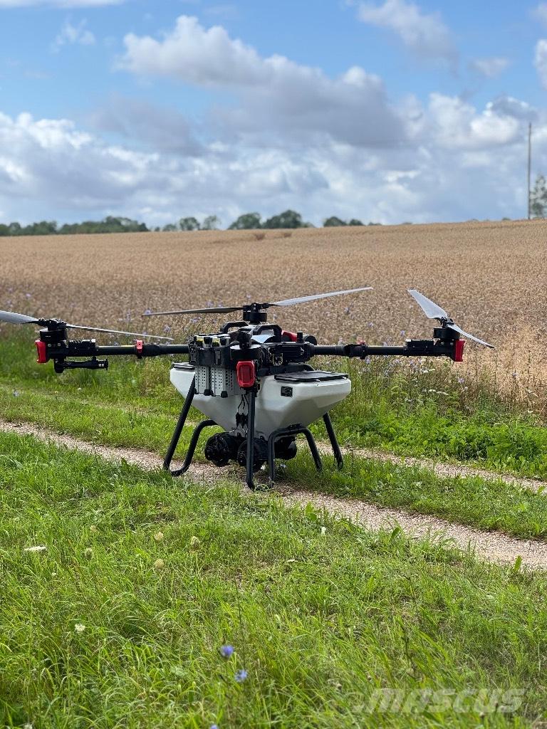  XAG P100PRO DEMO Selvdrevne sprøyter