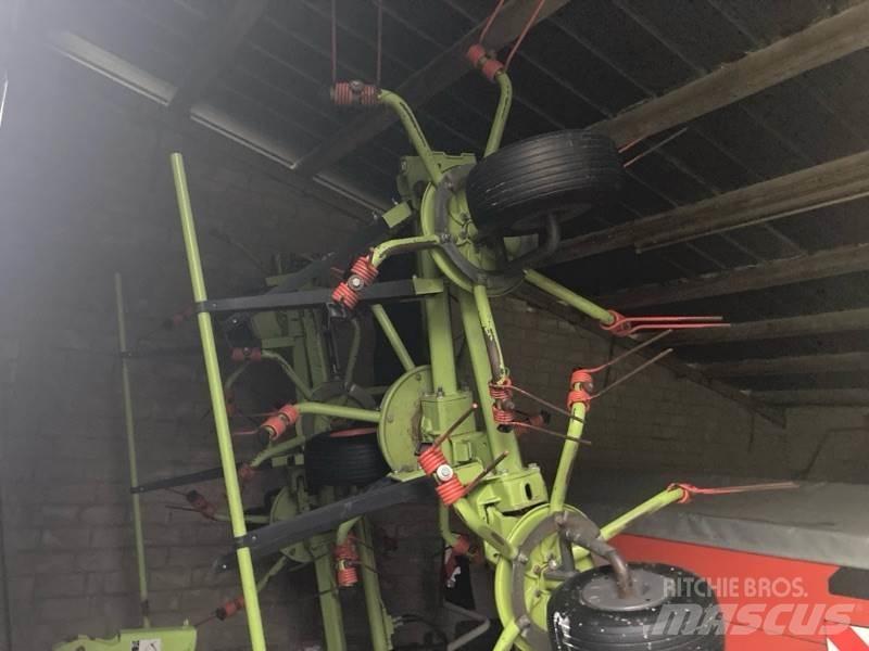 CLAAS Volto 900 Raker og høyvendere