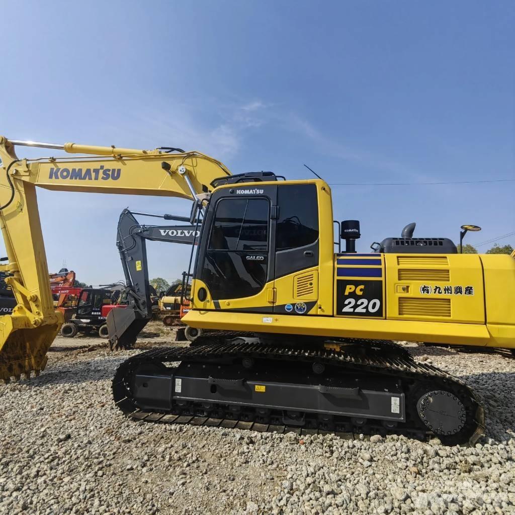 Komatsu PC 220-8 Beltegraver