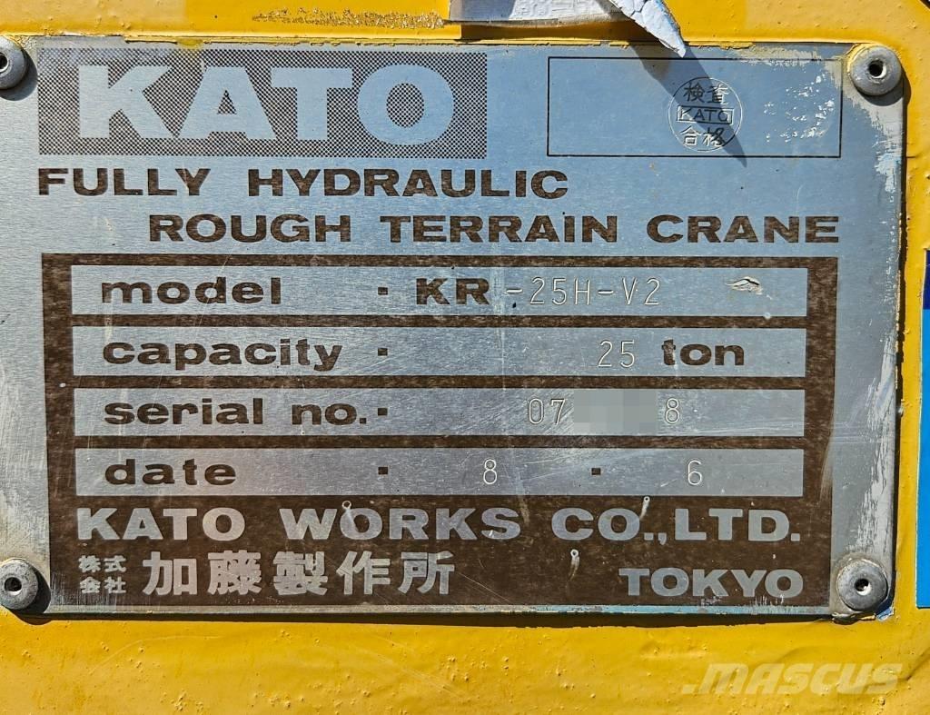 Kato KR 25 H V-2 Røff terreng kraner