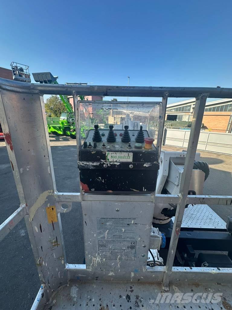 Multitel MX 200 Bilmontert lift