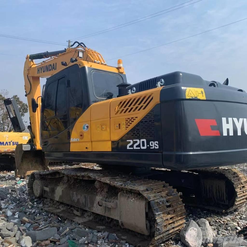 Hyundai 220LC-9S Beltegraver