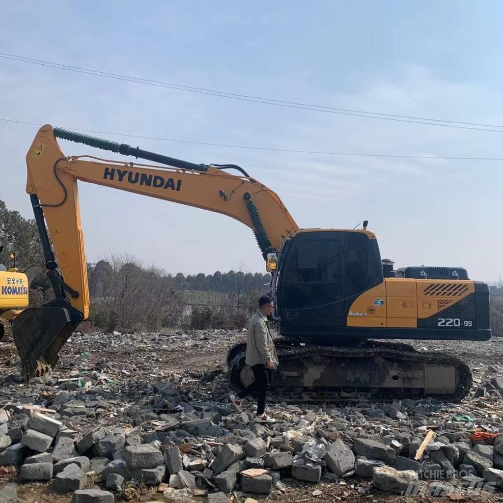 Hyundai 220LC-9S Beltegraver