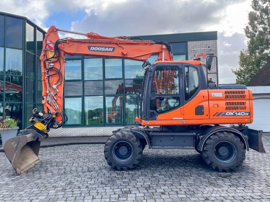 Doosan DX 140 W-3 Hjulgravere