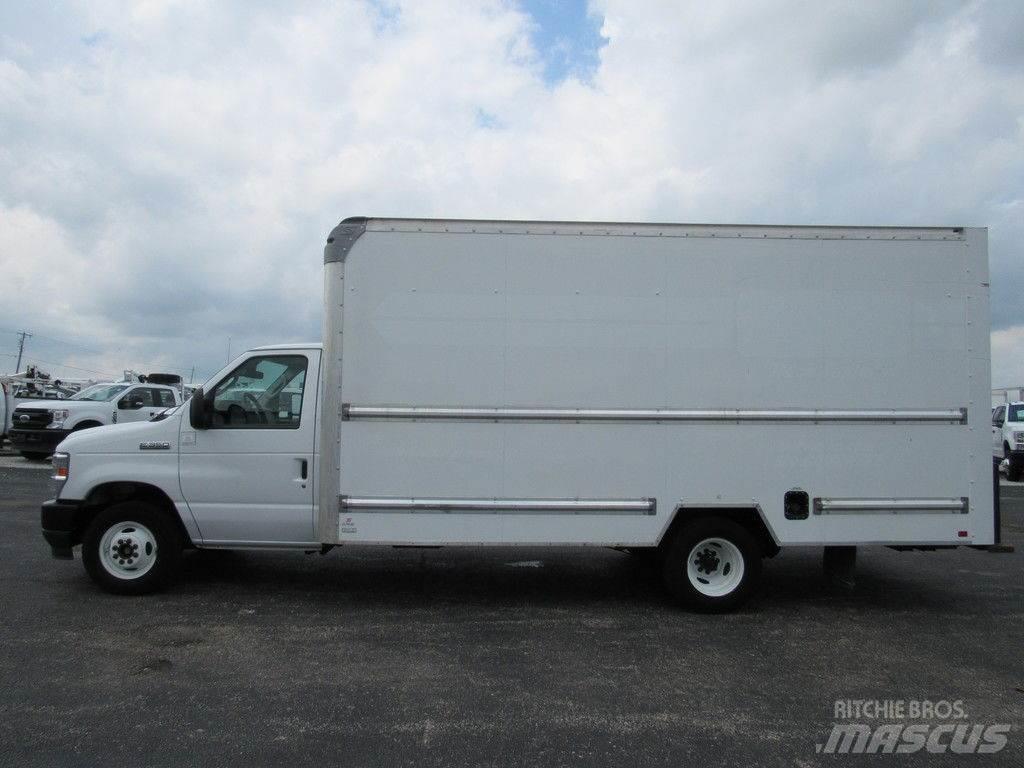 Ford E-350 Skapbiler
