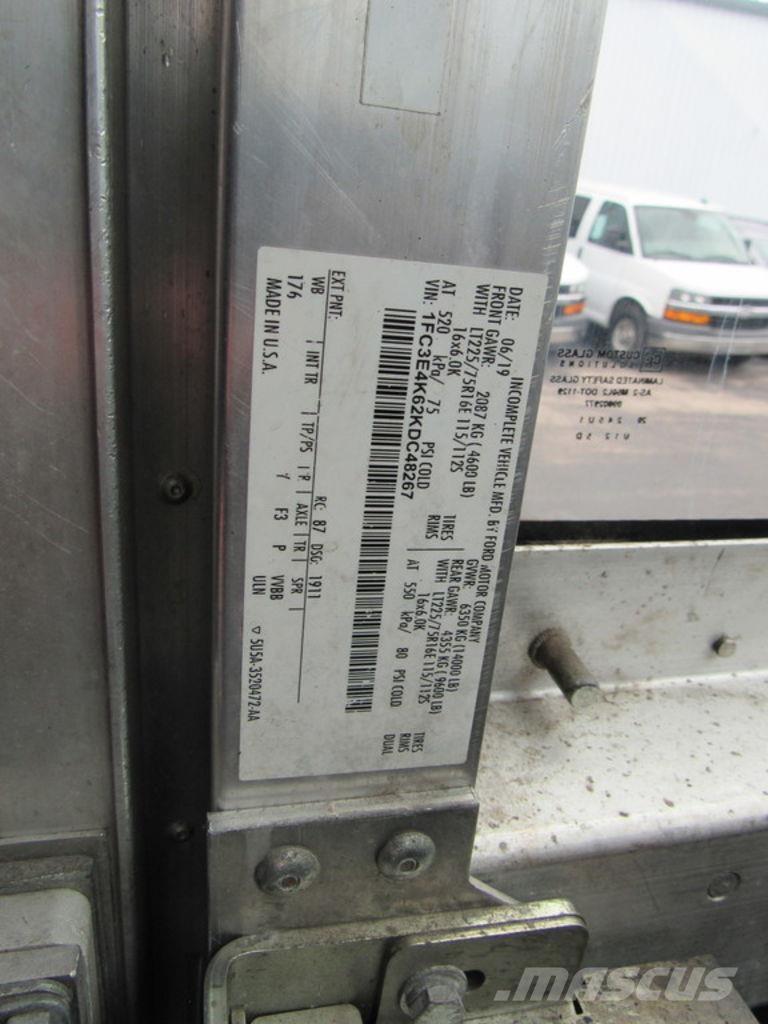 Ford E-450 Skapbiler
