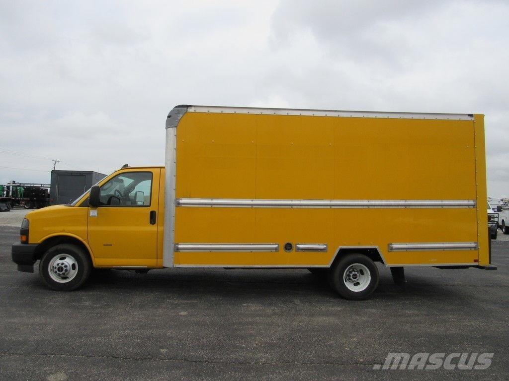 GMC Savana 3500 Skapbiler