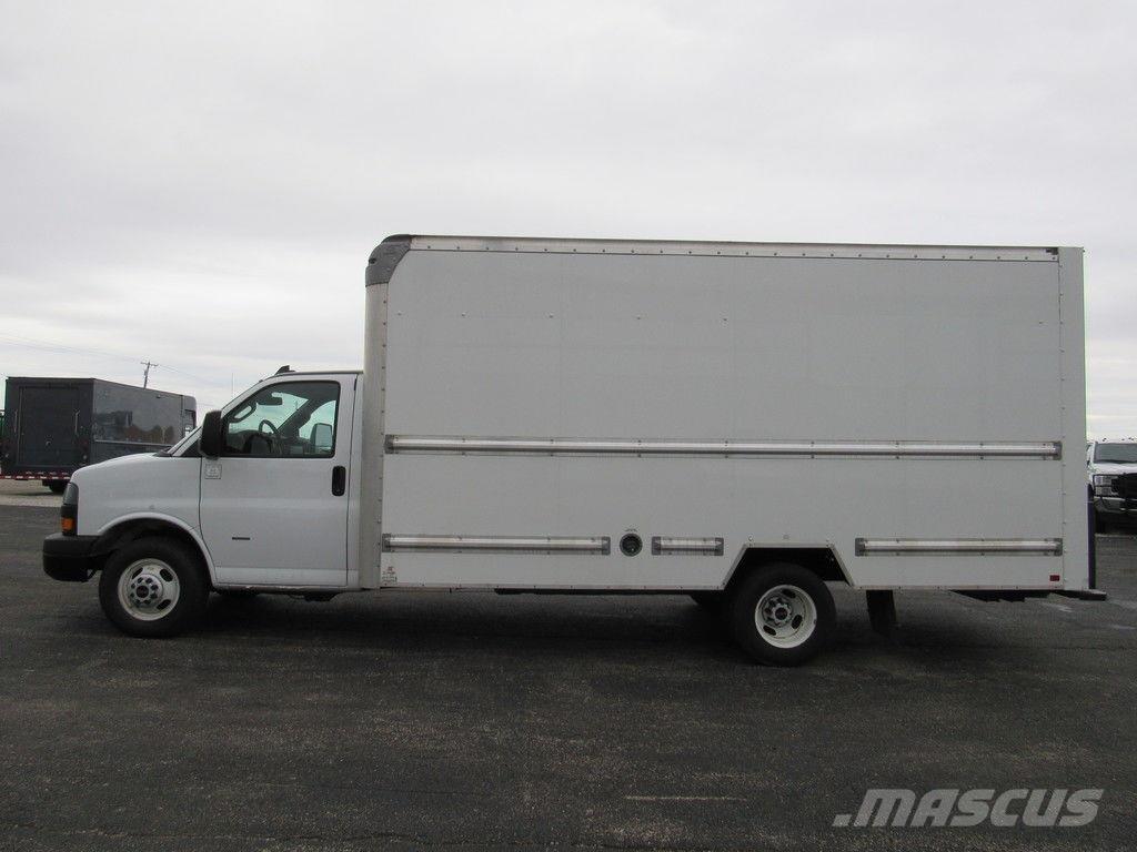 GMC Savana 3500 Skapbiler