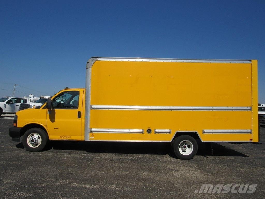 GMC Savana 3500 Skapbiler