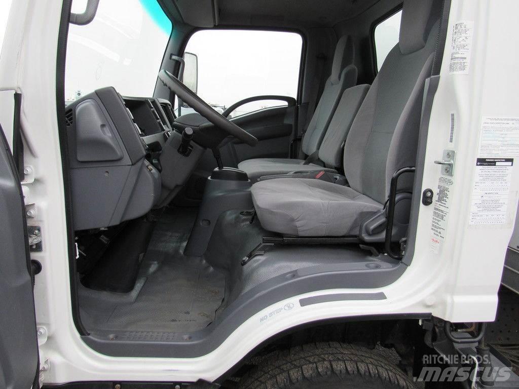 Isuzu NPR Skapbiler