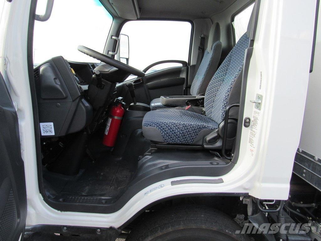Isuzu NPR XD Skapbiler