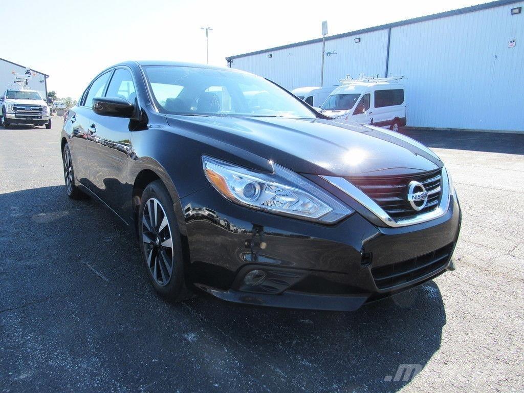 Nissan Altima Personbiler